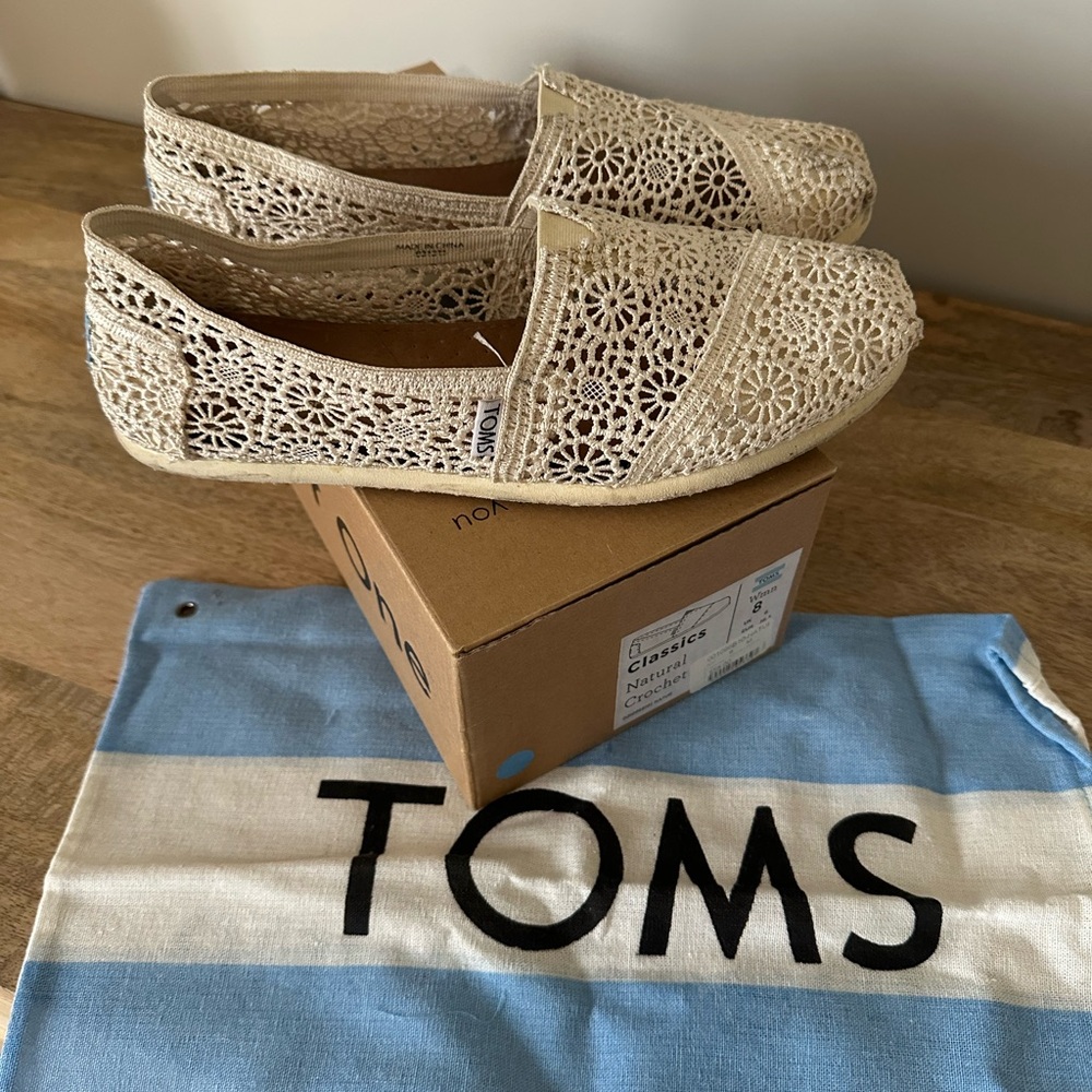 TOMS Women's Cream Crochet Shoes